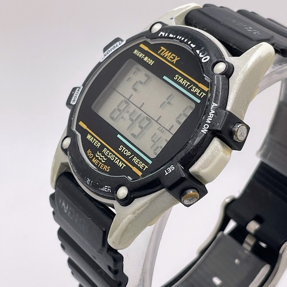 Timex Vintage Atlantis 100 Men's Digital Watch - Picture 2 of 6
